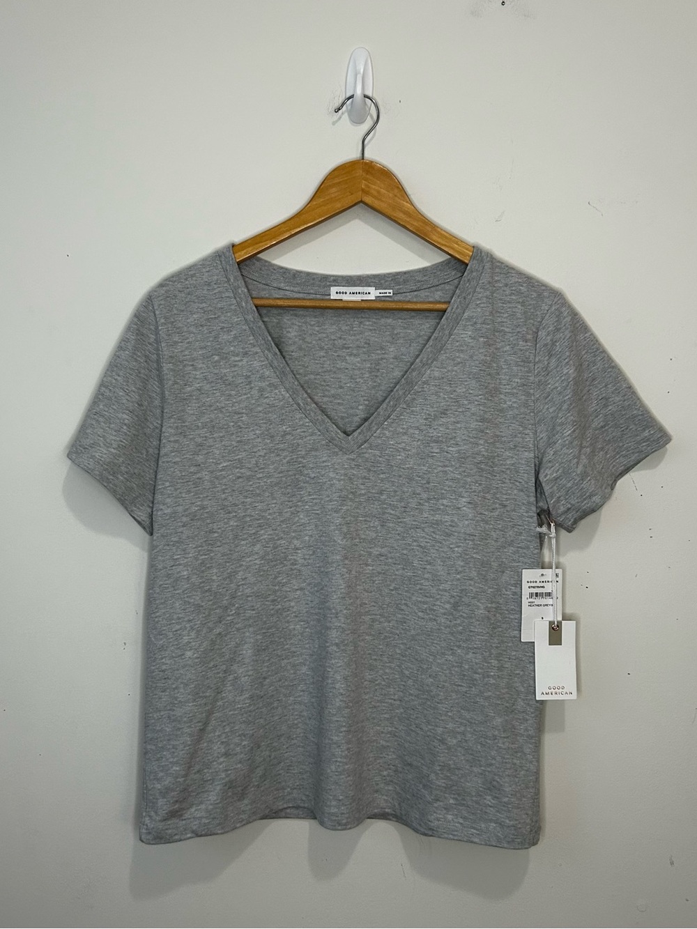 Good American Women’s Heather Gray V-Neck Short Sleeve Jersey T-Shirt S Tops